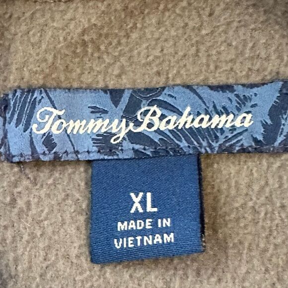 Tommy Bahama XL 1/4 Zip Long Sleeve Fleece Top in Graphite/Gray - Picture 2 of 8